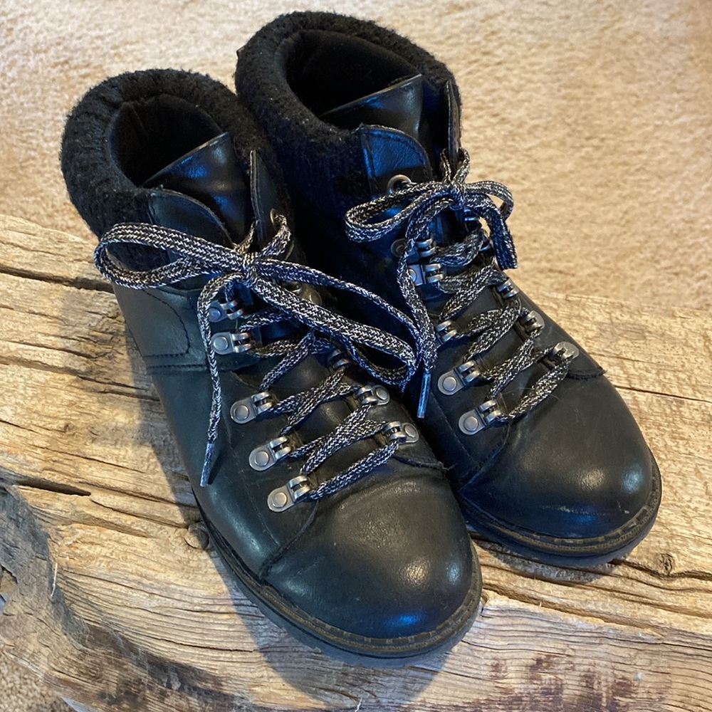 Women’s Boots